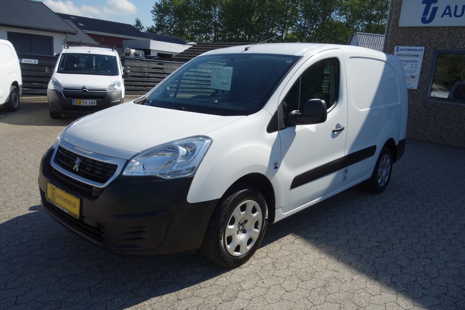 Peugeot Partner 1,6 BlueHDi 100 L2 Flex Van Diesel modelår