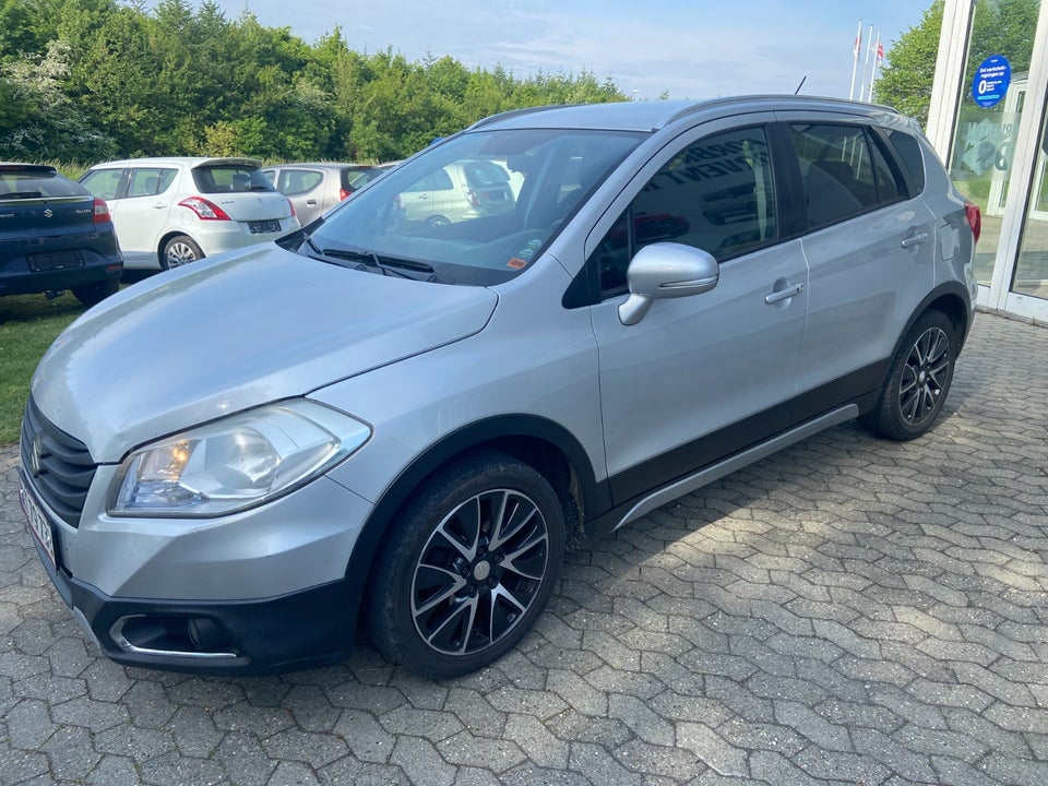 Suzuki S-Cross 1,6 GLX Benzin modelår 2014 km 380000