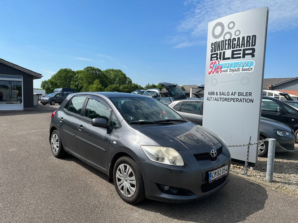 Toyota Auris 1,4 D-4D Luna Diesel modelår 2007 km 369000