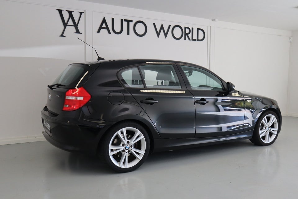 BMW 120d 2,0 Advantage aut. Diesel aut. Automatgear modelår