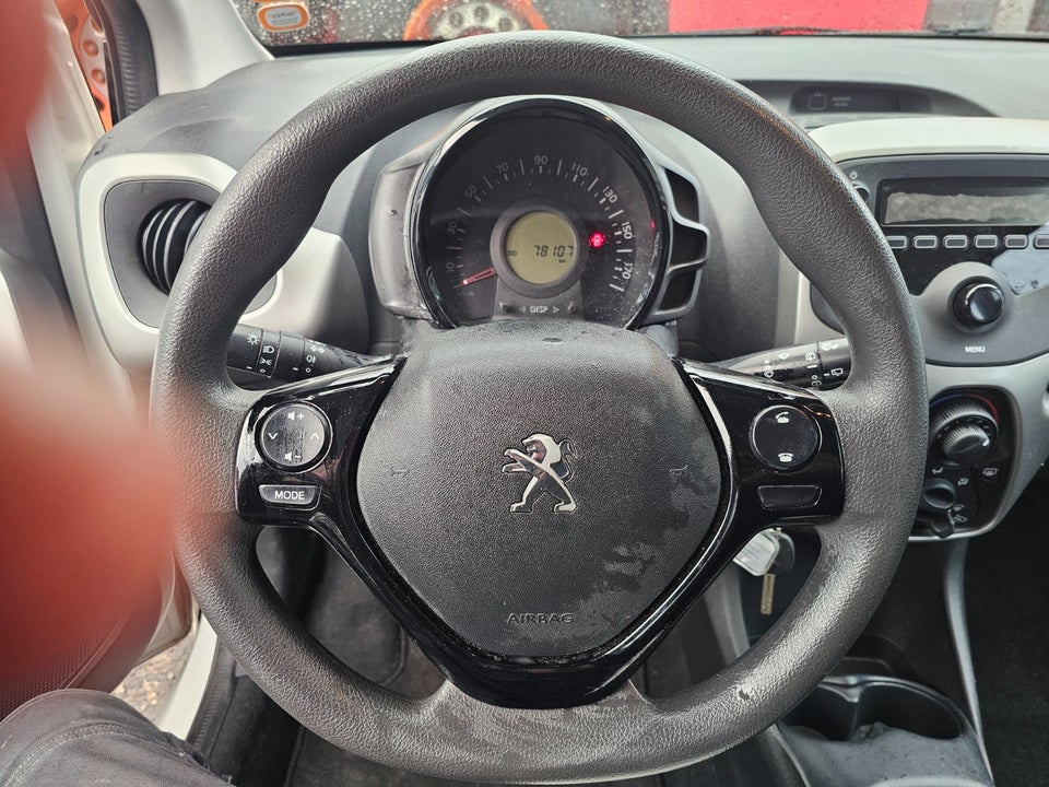 Peugeot 108 1,0 e-VTi 69 Active Benzin modelår 2015 km 77000