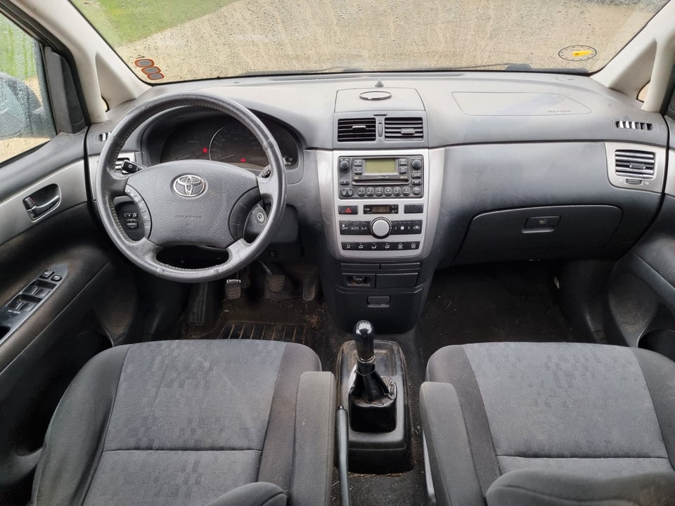 Toyota Corolla Sportsvan 2,0 D-4D Diesel modelår 2005 km