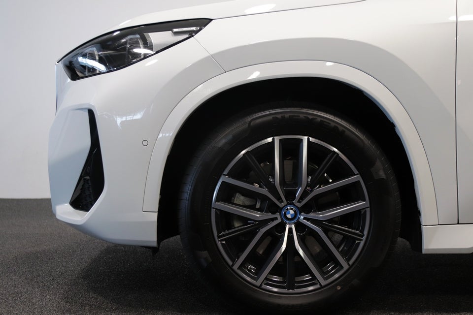 BMW iX1 xDrive30 M-Sport El 4x4 4x4 aut. Automatgear modelår
