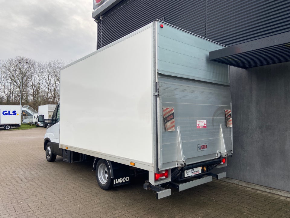 Iveco Daily 3,0 35C15 4100mm Lad Diesel modelår 2016 Hvid km