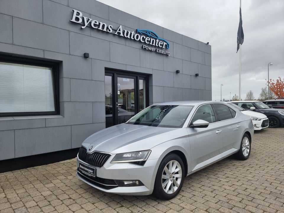 Skoda Superb 1,5 TSi 150 Style Benzin modelår 2018 km 126000