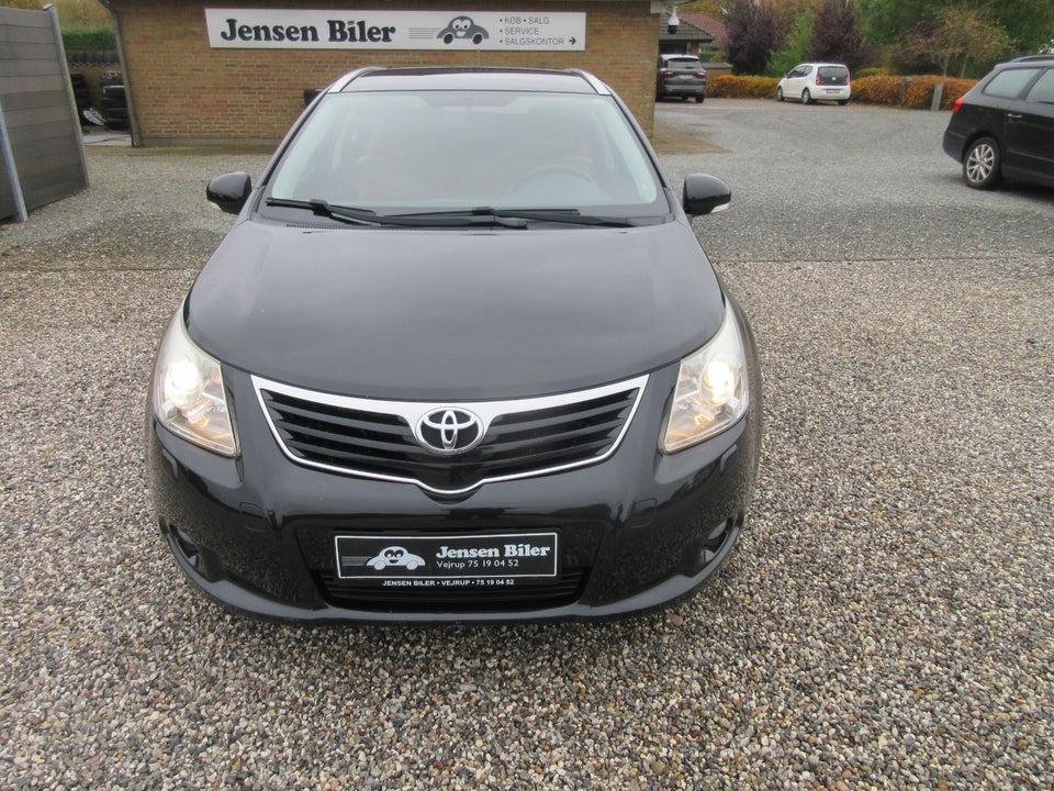 Toyota Avensis 2,0 D-4D TX stc. Diesel modelår 2011 km 162000