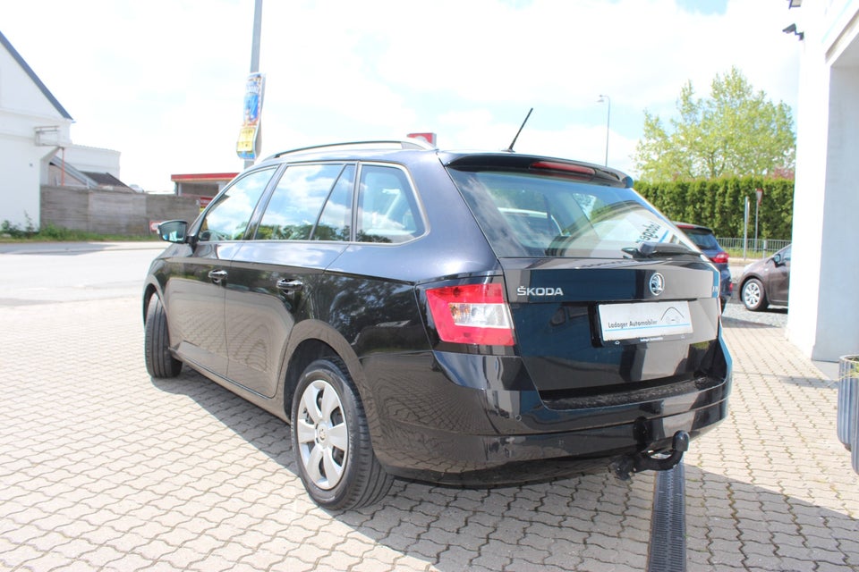 Skoda Fabia 1,2 TSi 90 Ambiente Combi Benzin modelår 2016 km