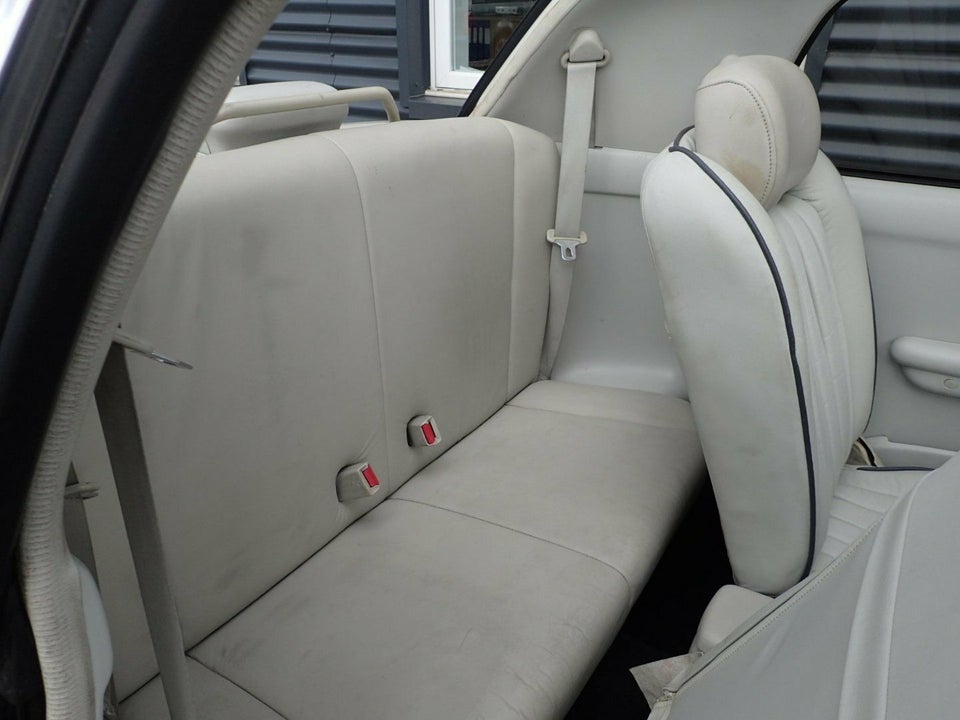 Nissan Figaro 1,0 T Cab. Benzin aut. Automatgear modelår