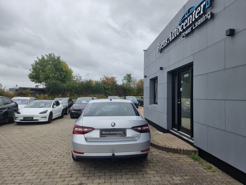 Skoda Superb 1,5 TSi 150 Style Benzin modelår 2018 km 126000