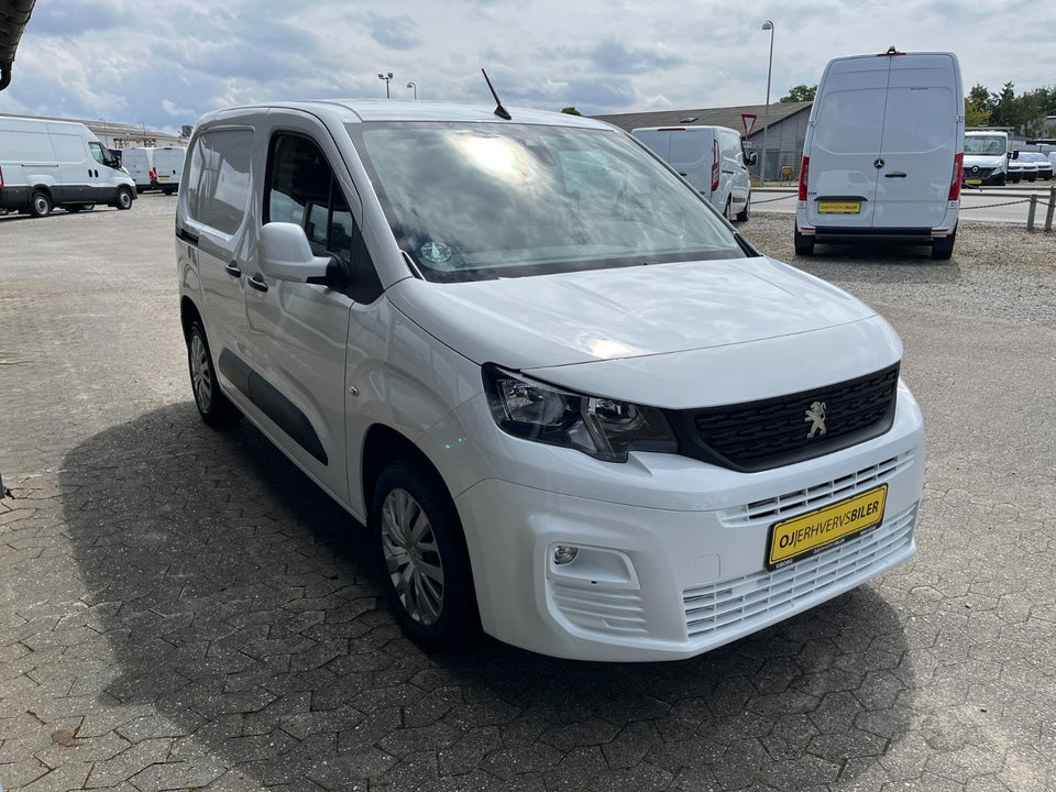 Peugeot Partner 1,5 BlueHDi 100 L1V1 Plus Van d Diesel