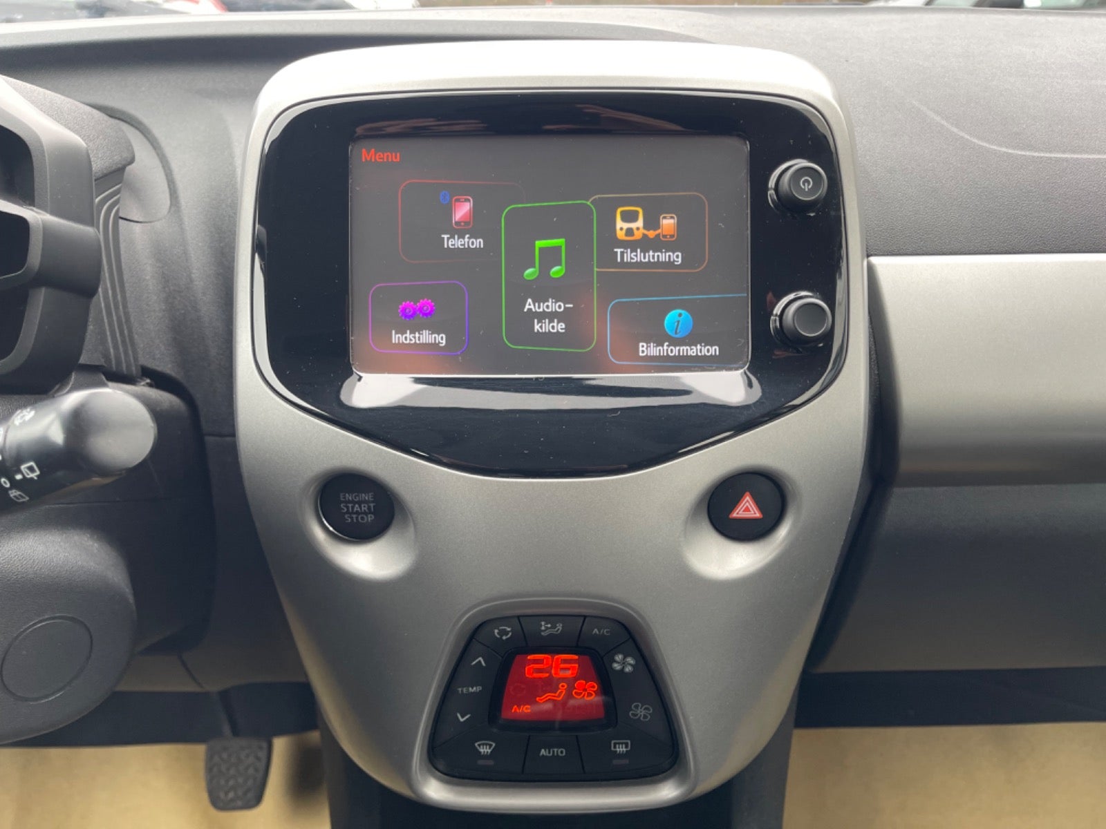Toyota Aygo 1,0 VVT-i x-play x-shift Benzin aut.