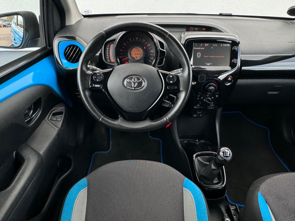 Toyota Aygo 1,0 VVT-i x-play x-touch Benzin modelår 2016 km