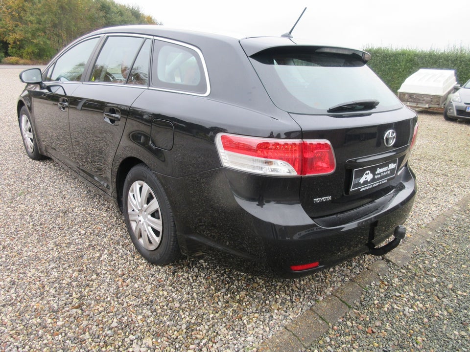 Toyota Avensis 2,0 D-4D TX stc. Diesel modelår 2011 km 162000