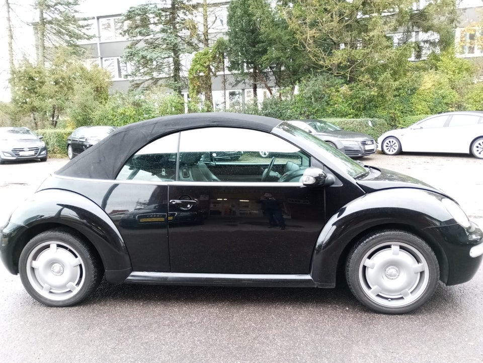 VW New Beetle 2,0 Cabriolet aut. Benzin aut. Automatgear