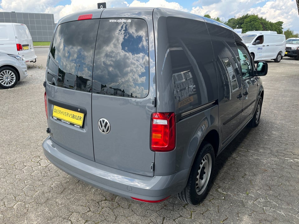 VW Caddy 2,0 TDi 75 BMT Van Diesel modelår 2019 Grå km 51000