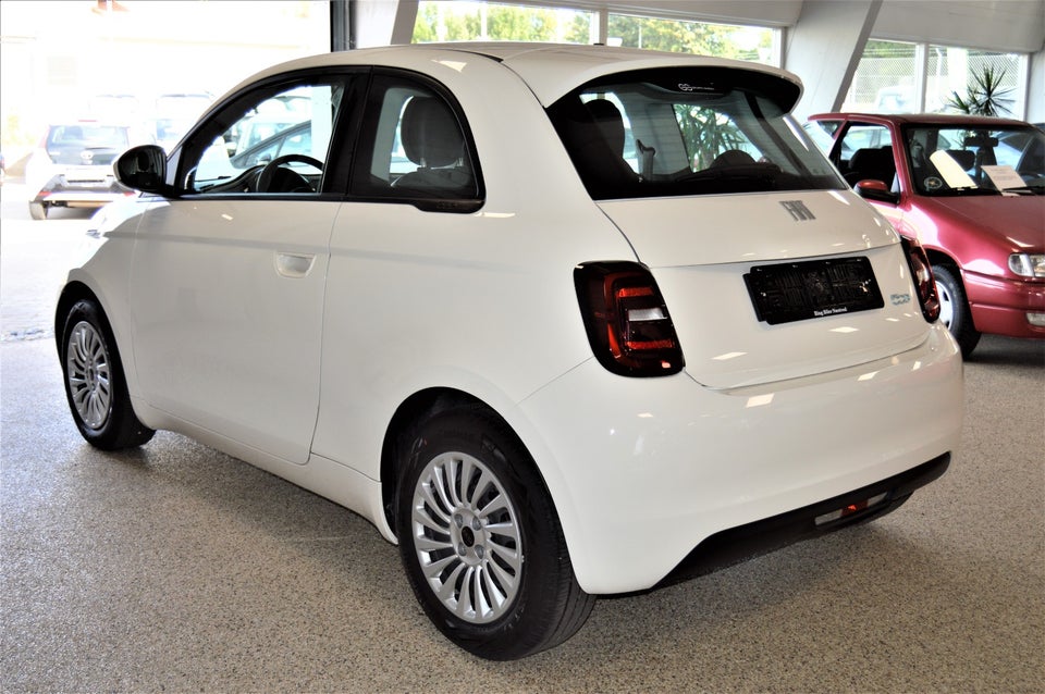 Fiat 500e Action El aut. Automatgear modelår 2021 km 12000