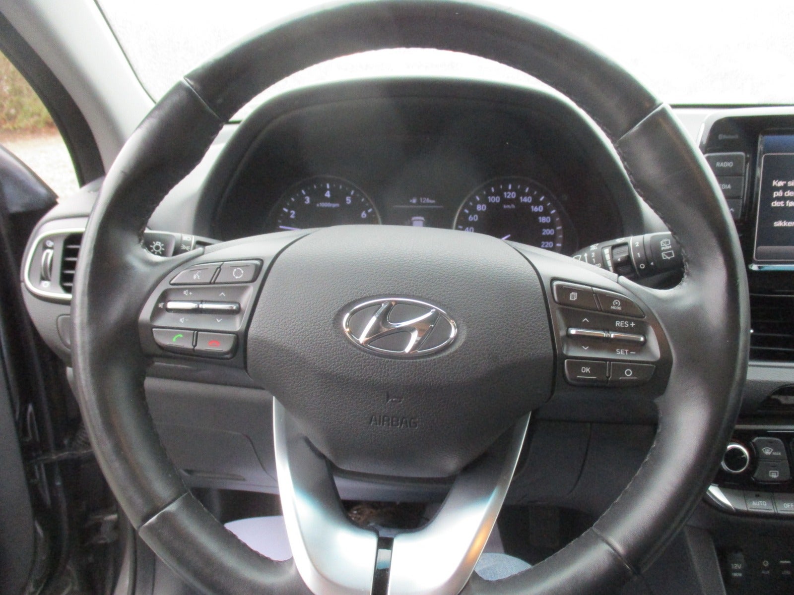 Hyundai i30 1,0 T-GDi Premium Benzin modelår 2017 km 86000