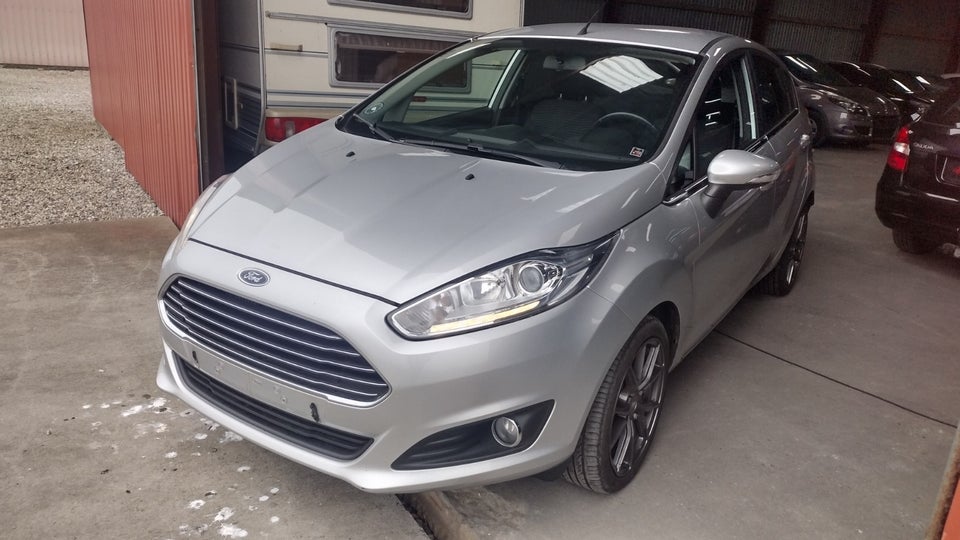 Ford Fiesta 1,0 SCTi 100 Titanium Benzin modelår 2014 km