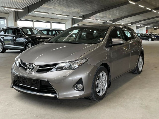 Toyota Auris 1,6 T2+ Benzin modelår 2013 km 117000…