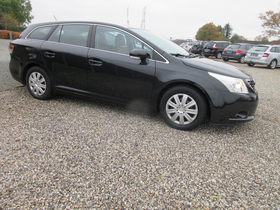 Toyota Avensis 2,0 D-4D TX stc. Diesel modelår 2011 km 162000