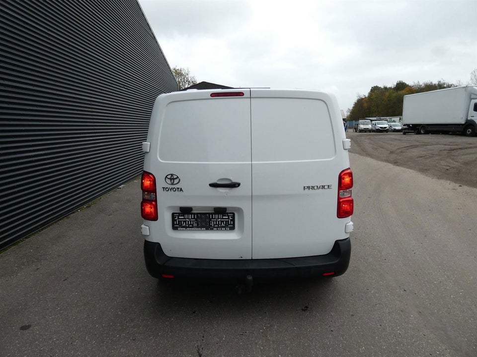 Toyota ProAce 1,6 D 95 Medium Base Diesel modelår 2019 Hvid km