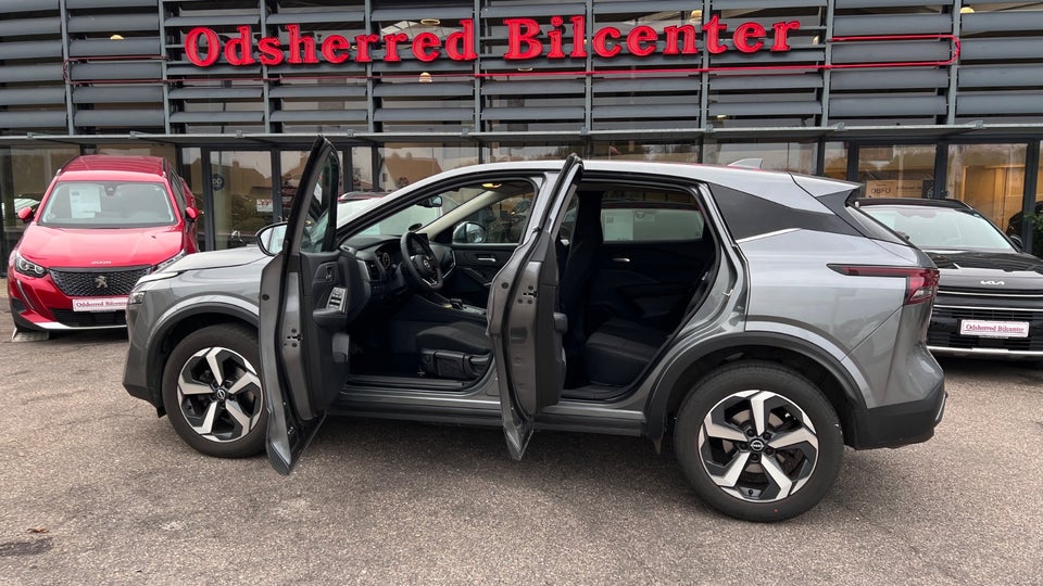 Nissan Qashqai 1,3 mHEV N-Connecta X-tr. Benzin aut.