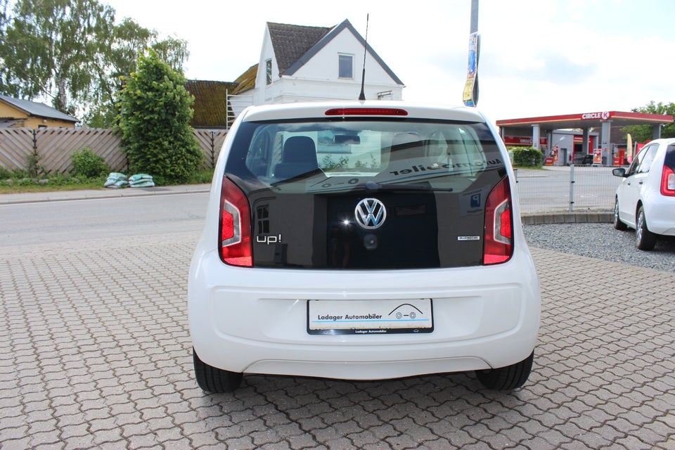 VW Up! 1,0 75 Move Up! Benzin modelår 2012 km 175000 Hvid ABS