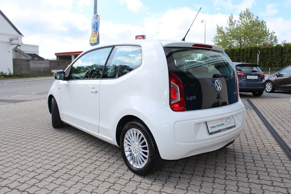 VW Up! 1,0 75 Move Up! Benzin modelår 2012 km 175000 Hvid ABS