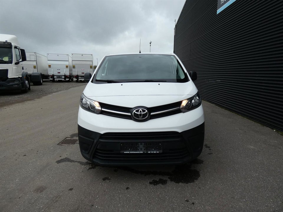 Toyota ProAce 1,6 D 95 Medium Base Diesel modelår 2019 Hvid km