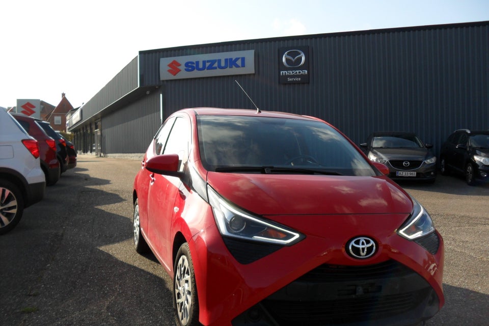 Toyota Aygo 1,0 VVT-i x-style Benzin modelår 2019 km 18000