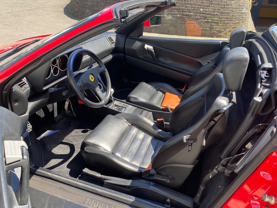 Ferrari 348 3,4 Targa Benzin modelår 1994 km 69000 Rød, uden