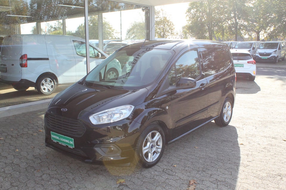 Ford Transit Courier 1,0 EcoBoost Limited d Benzin modelår