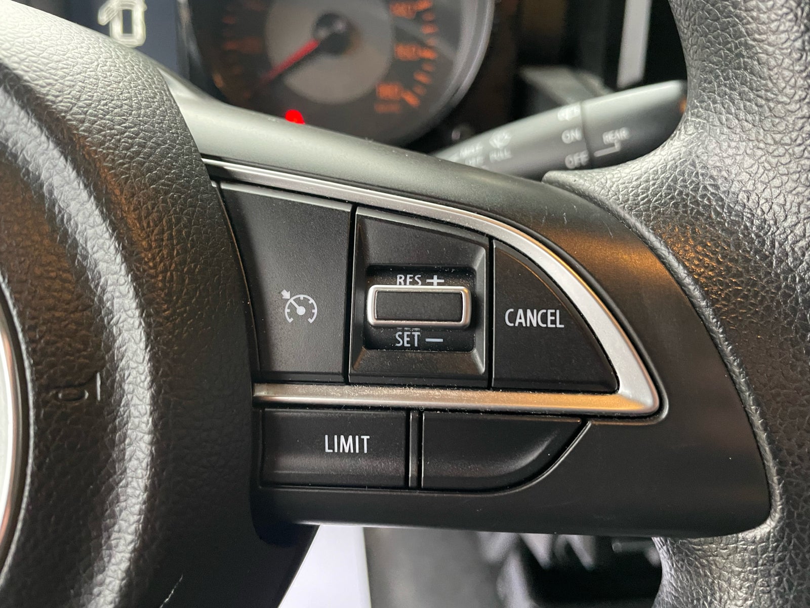 Suzuki Jimny 1,5 Active AllGrip Benzin 4x4 4x4 modelår 2020