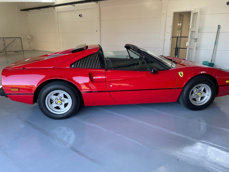 Ferrari 308 3,0 GTS Benzin modelår 1978 km 80000 Rød