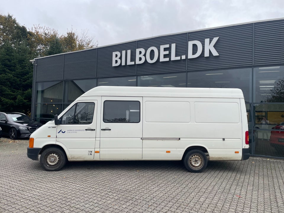 VW LT35 2,5 TDi Mandskabsvogn Diesel modelår 1998 Hvid km