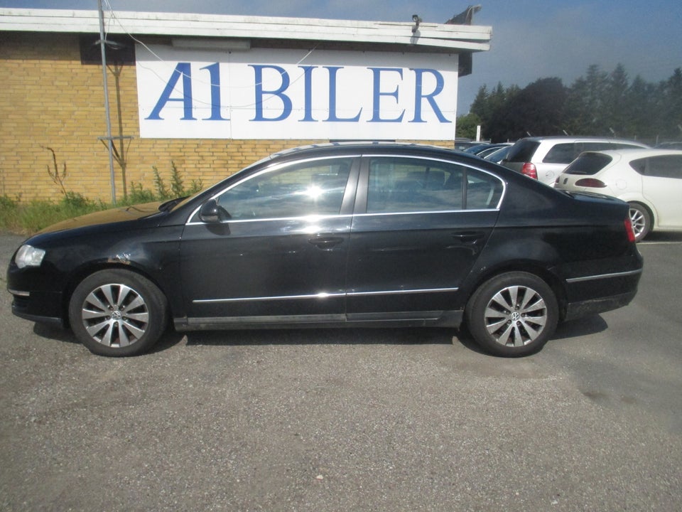 VW Passat 1,6 FSi Trendline Benzin modelår 2005 km 309000 ABS