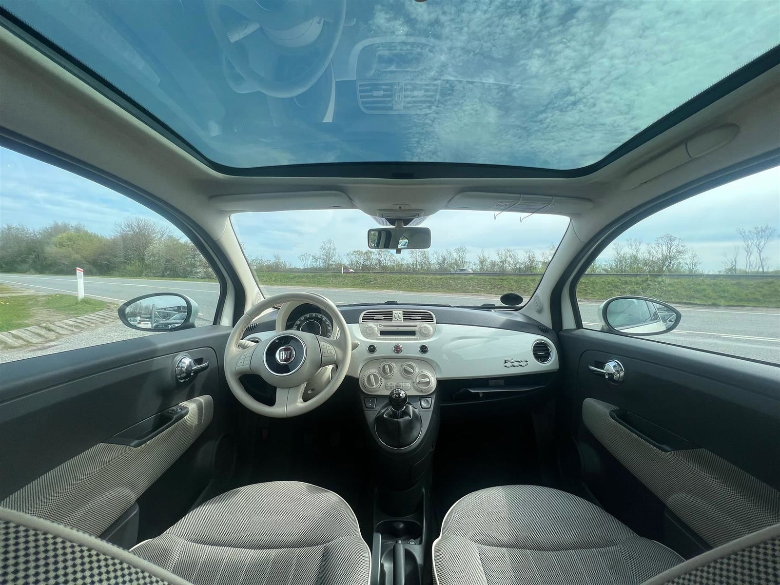 Fiat 500 1,2 Lounge Benzin modelår 2011 km 94000 Hvid ABS
