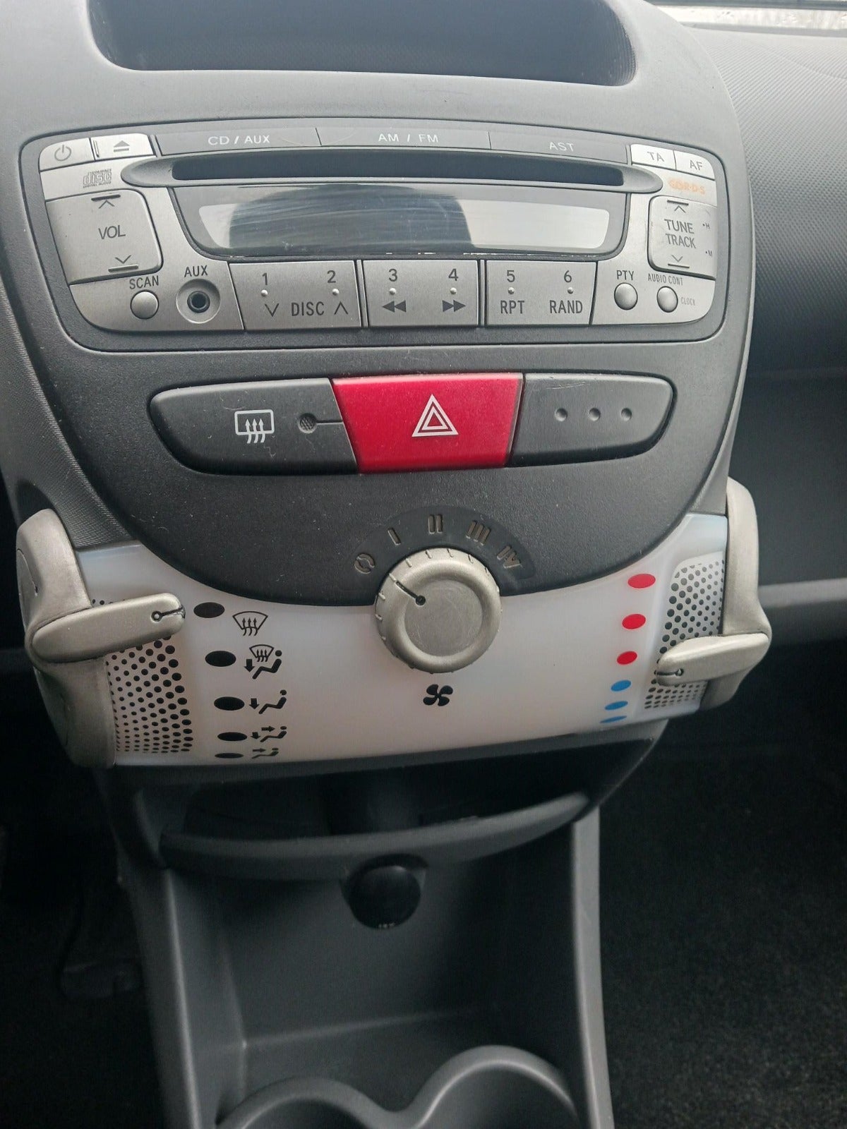 Toyota Aygo 1,0 Benzin modelår 2010 km 198000 nysynet ABS