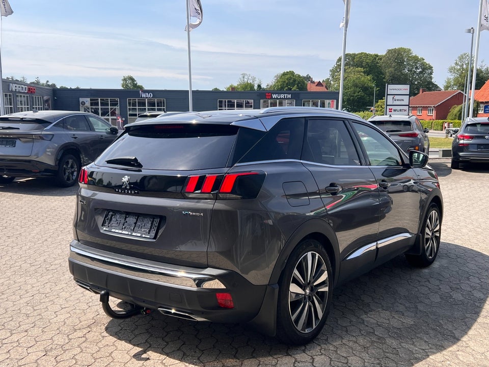 Peugeot 3008 1,6 Hybrid4 GT Pack EAT8 Benzin 4x4 4x4 aut.