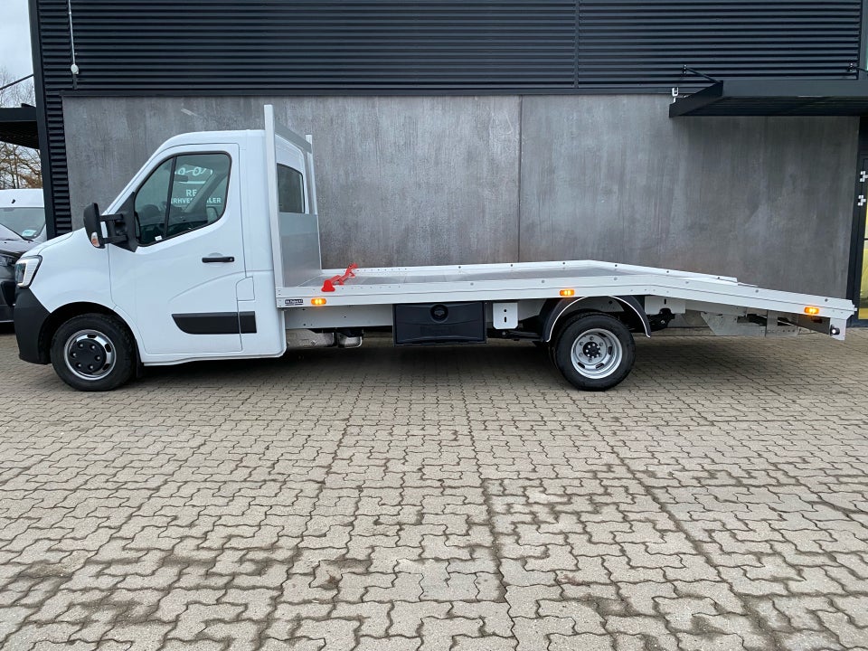 Renault Master IV T35 2,3 dCi 165 L4 Chassis RWD d Diesel
