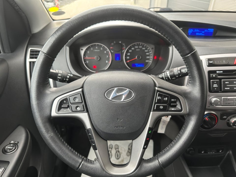 Hyundai i20 1,25 Go Benzin modelår 2015 km 54000 nysynet ABS