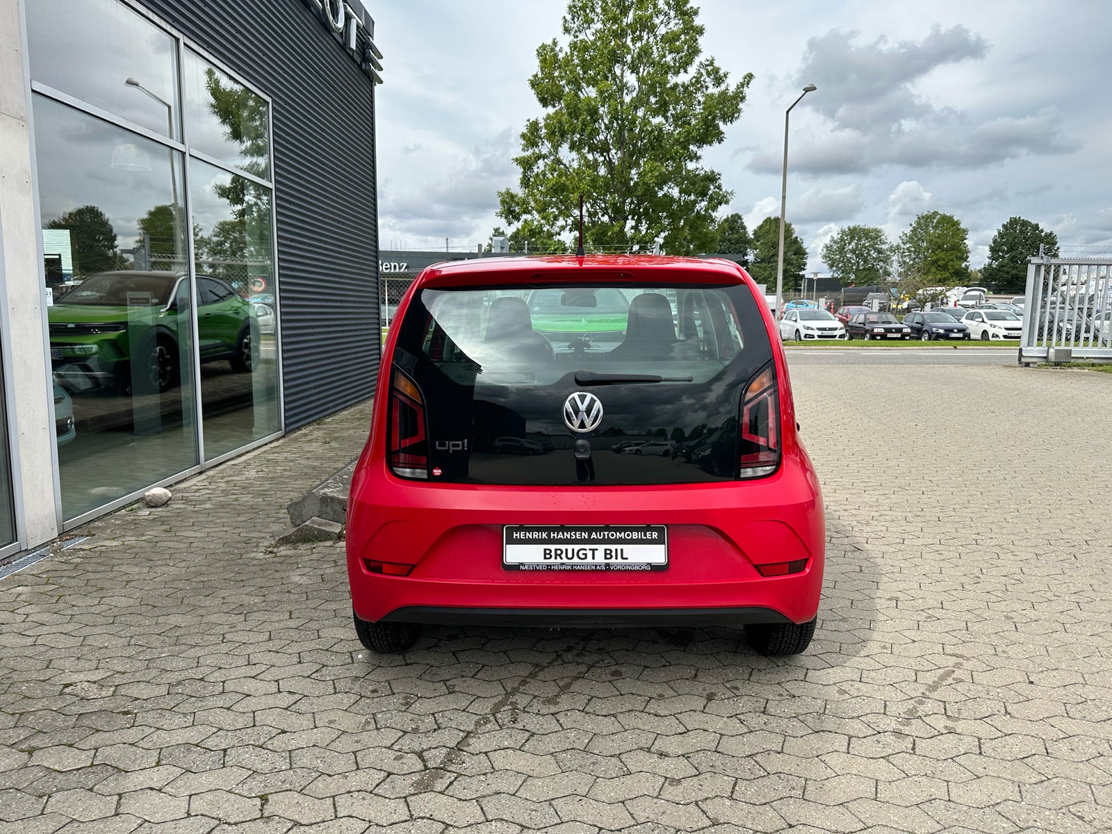 VW Up! 1,0 MPi 60 Move Up! BMT Benzin modelår 2017 km 81000 Rød