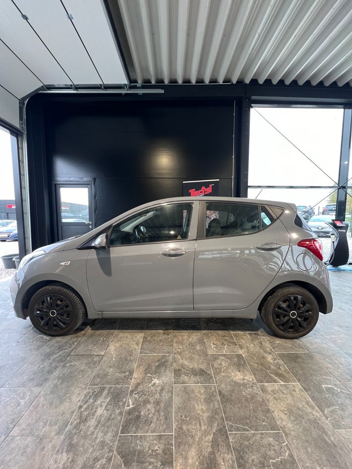 Hyundai i10 1,0 Style Benzin modelår 2014 km 143000 Grå