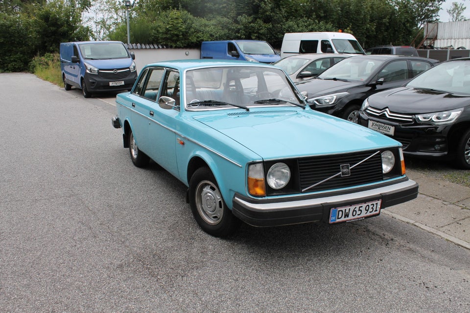 Volvo 244 2,2 aut. Benzin aut. Automatgear modelår 1974 km