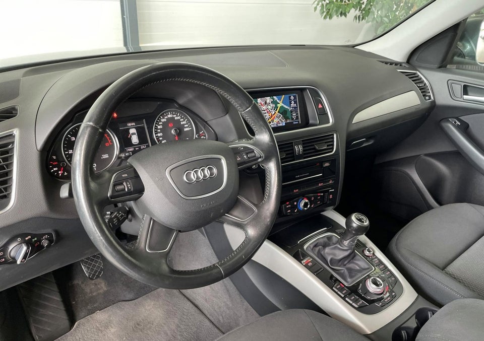 Audi Q5 2,0 TDi 150 Diesel modelår 2015 km 171000 Koksmetal
