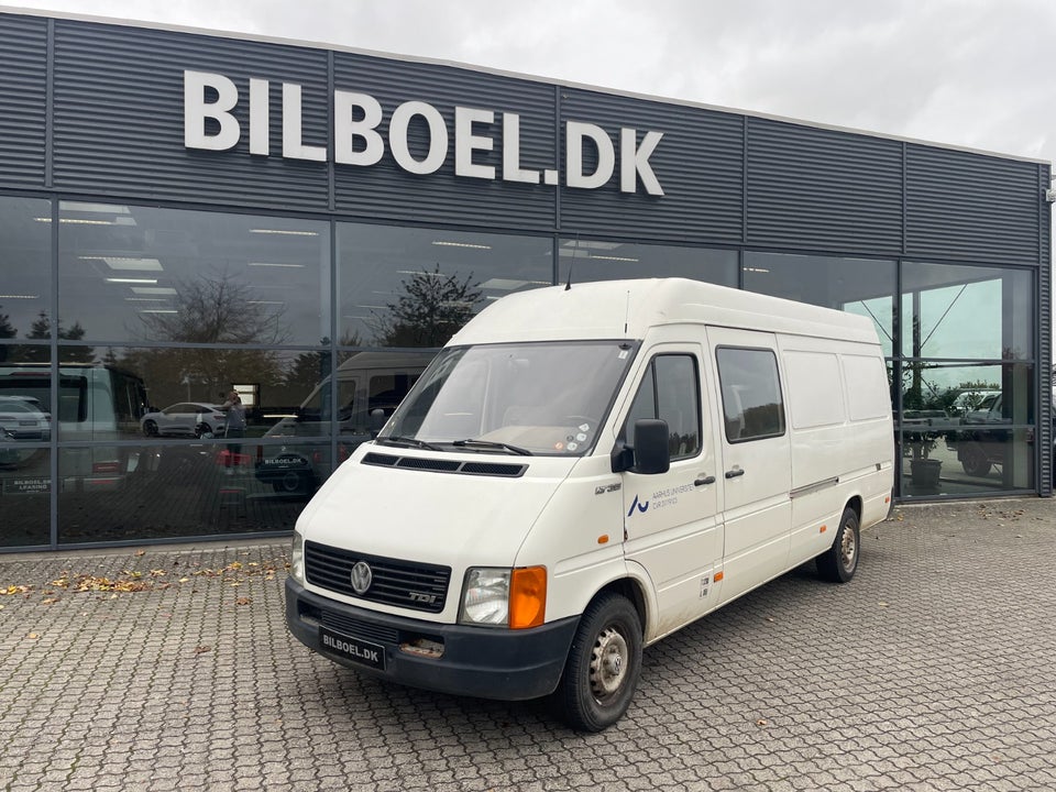 VW LT35 2,5 TDi Mandskabsvogn Diesel modelår 1998 Hvid km