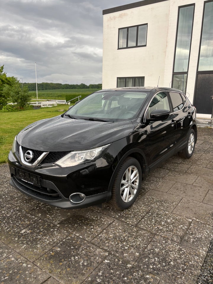 Nissan Qashqai 1,5 dCi 110 N-Tec Diesel modelår 2014 km