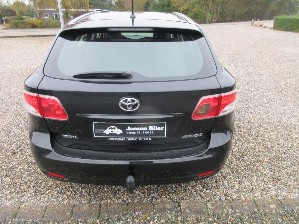 Toyota Avensis 2,0 D-4D TX stc. Diesel modelår 2011 km 162000