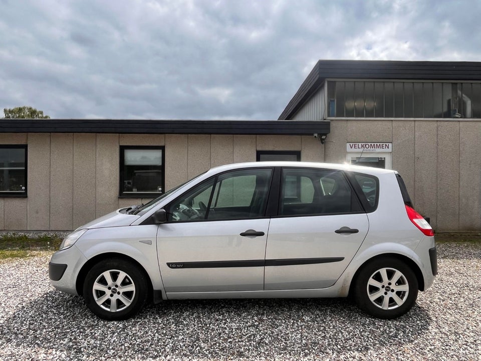 Renault Scenic II 1,6 Expression Comfort Benzin modelår