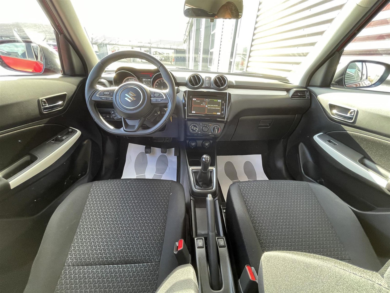 Suzuki Swift 1,2 mHybrid Action Benzin modelår 2023 km 0